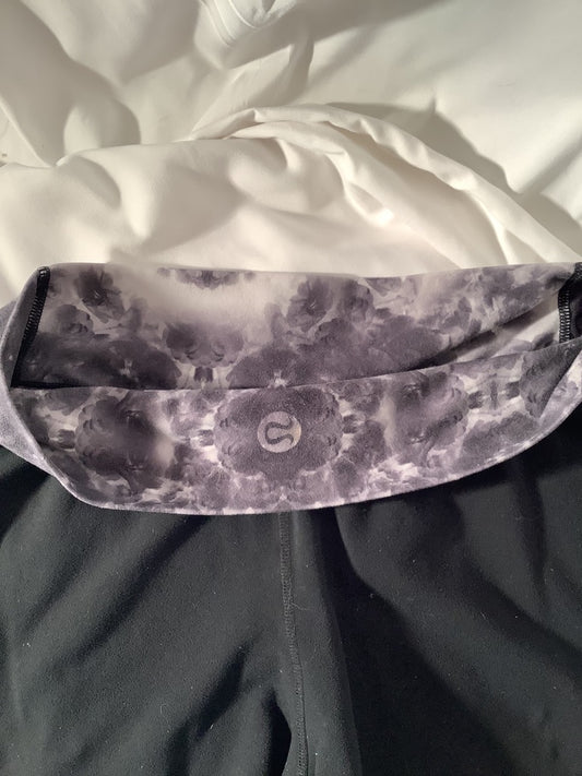 Lululemon Drawstring High Waist or roll down waist shorts Mini Obscurred Black Dusty Mauve / Black Special Edition