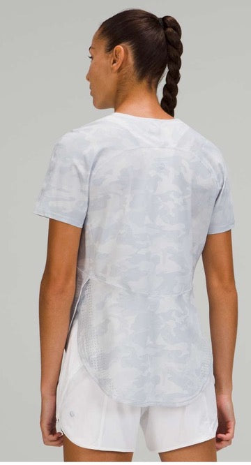 Lululemon UV Protection Long Distance Short Sleeve Incognito Camo Silver Drop Alpine White Sz 6 New Without Tag