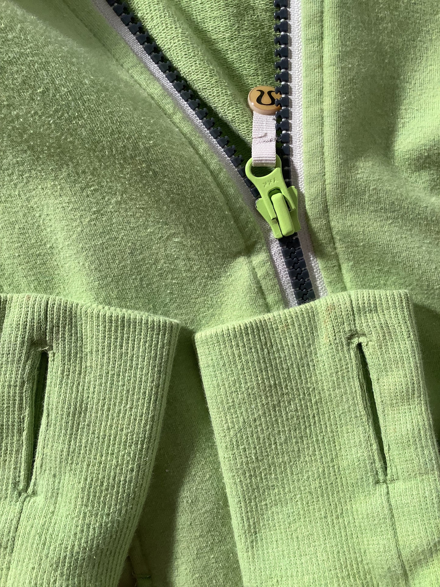 Lululemon Special Edition RARE Nice Asana Full Zip Hoodie Heathered Wasabi Sz 4