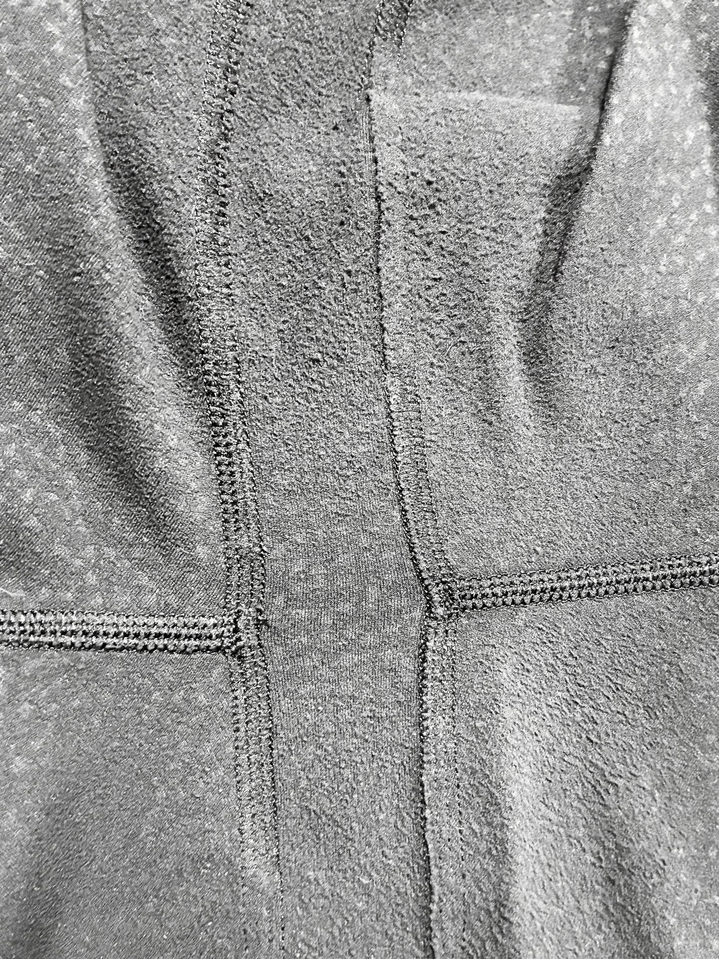 Lululemon Align Crop 21" Inseam Monochromic Black Emboss Sz 12 Piling