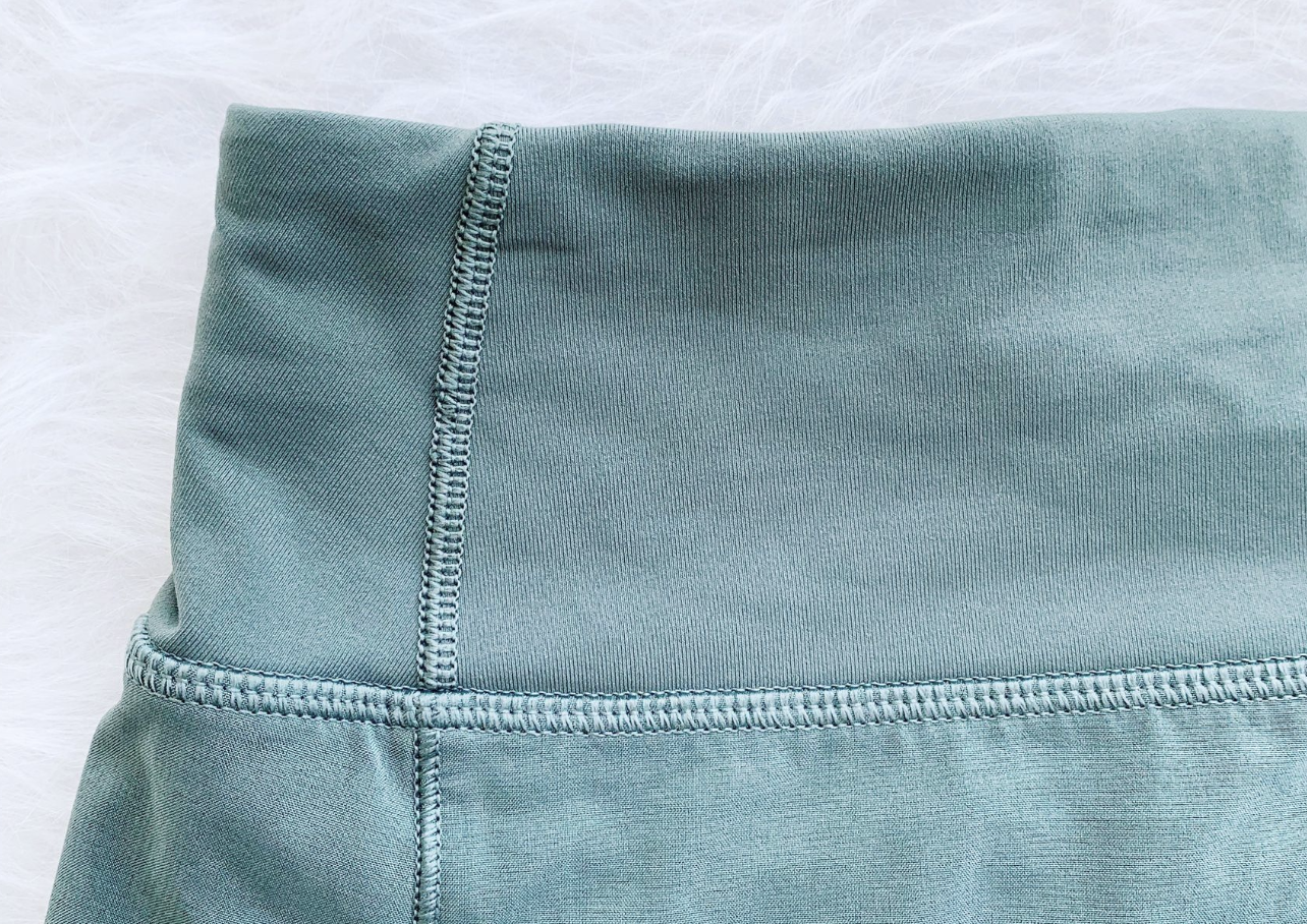 Lululemon Speed Up Short 2.5" Inseam Juniper Green Sz 8