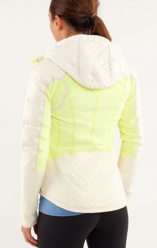 Lululemon Run: Bundle Up Jacket Clarity Yellow Polar Cream Sz 6