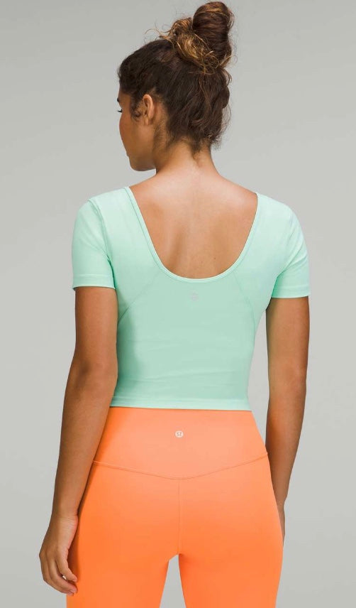 Lululemon Align T Shirt Fitted Short Sleeve V neck Crop Wild Mint Sz 4 Brand New
