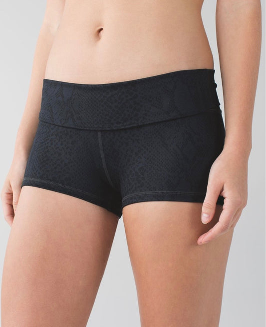 Lululemon Boogie Short Full-On Luon (Roll Down) Desert Snake Deep Coal Black Sz 2