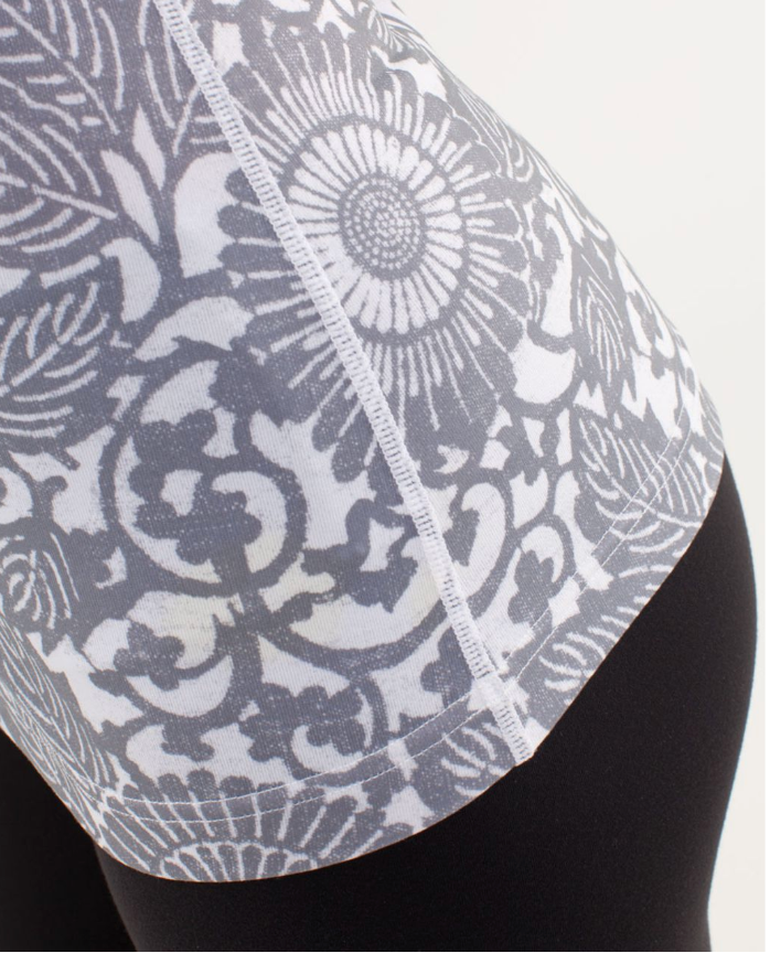 Lululemon Cool Racerback Beachy Floral Fossil Sz 8 Brand New