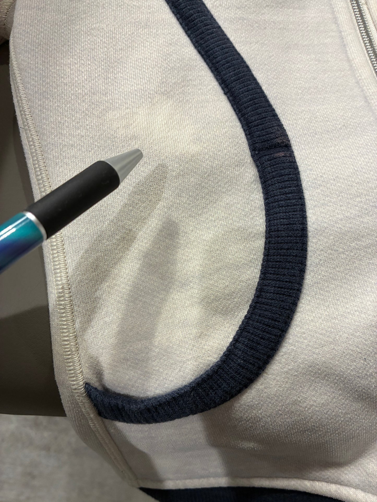 Lululemon Scuba Hoodie Stretch (Lined Hood) RARE Commuter Denim Angel Wing/Inkwell Sz 6