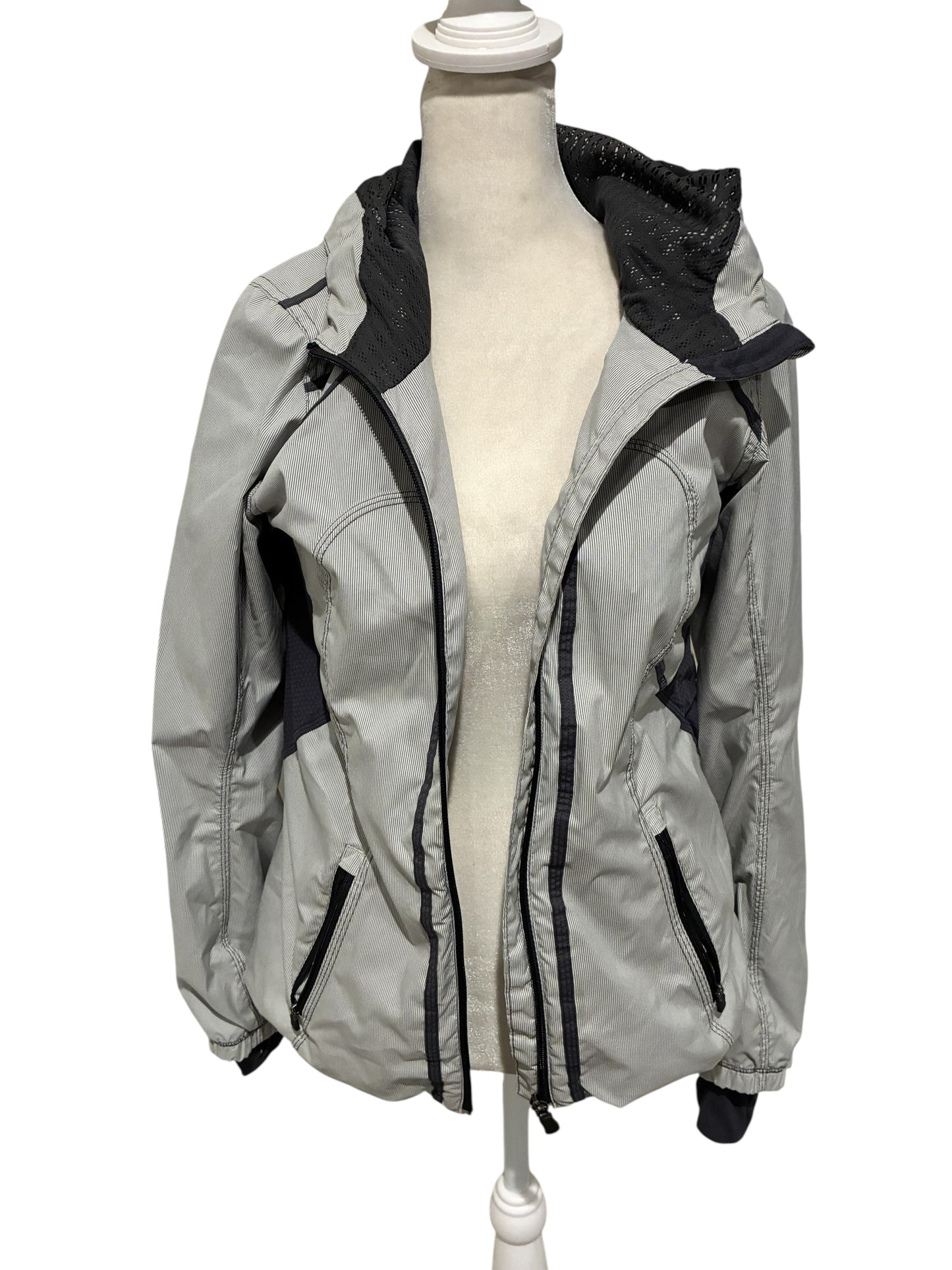 Lululemon RARE Down Time Jacket White and Grey Micro Stripe Charcoal Mesh Liner Sz 4