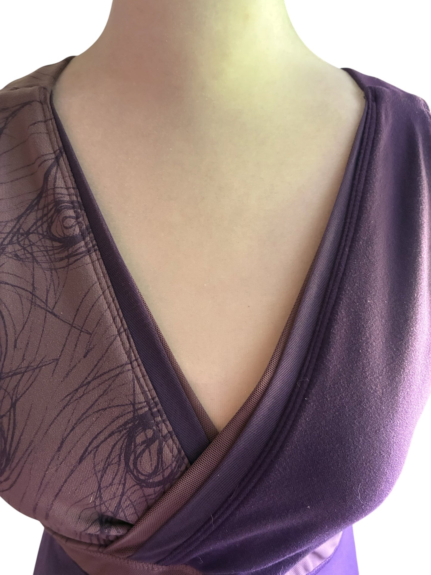 Lululemon Deep V Athletic Mesh Tank Plum Dusty Rose Logo Sz 8 RARE Prototype