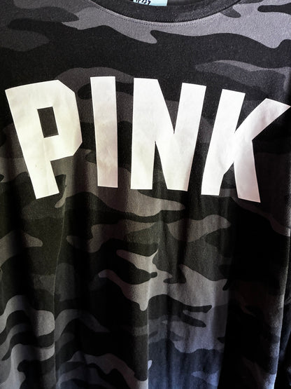 Victoria's Secret PINK Oversized Long Sleeve Black & Gray Camo Logo Tee Sz Large