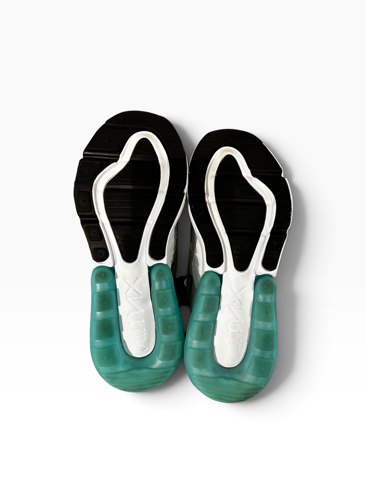 Nike Air Max 270 Platinum Jade Women's Size 7.0 or Youth Size 5.5