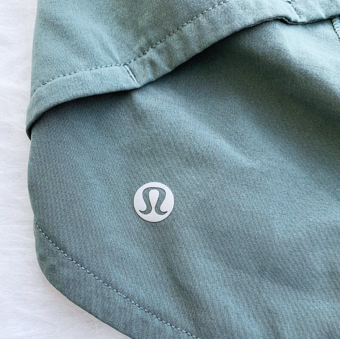 Lululemon Speed Up Short 2.5" Inseam Juniper Green Sz 8