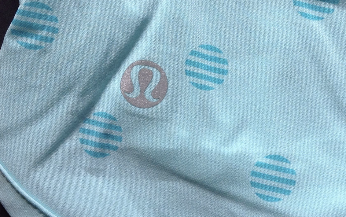 Lululemon Speed Run Short 2.5" Inseam Stripe Dot Printed Angel Blue/Angel Blue Sz 8