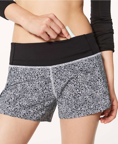 Lululemon Run Times Short (4-way Stretch 4") Ditsy Daisy White Black/Black Sz 10