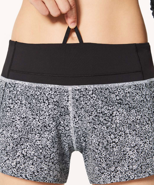 Lululemon Run Times Short (4-way Stretch 4") Ditsy Daisy White Black/Black Sz 10