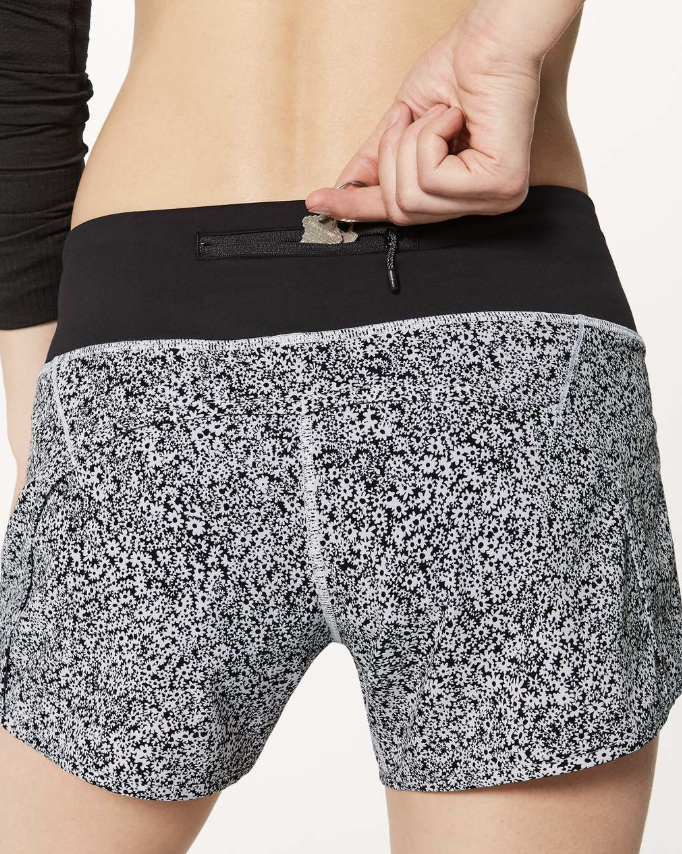 Lululemon Run Times Short (4-way Stretch 4") Ditsy Daisy White Black/Black Sz 10