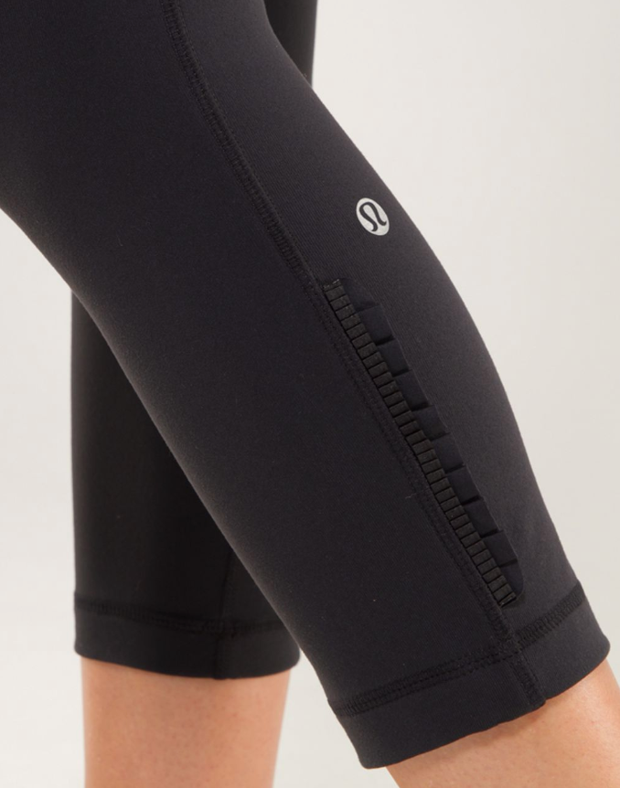Lululemon Priiti Crop 21" Inseam Black Size 10 RARE