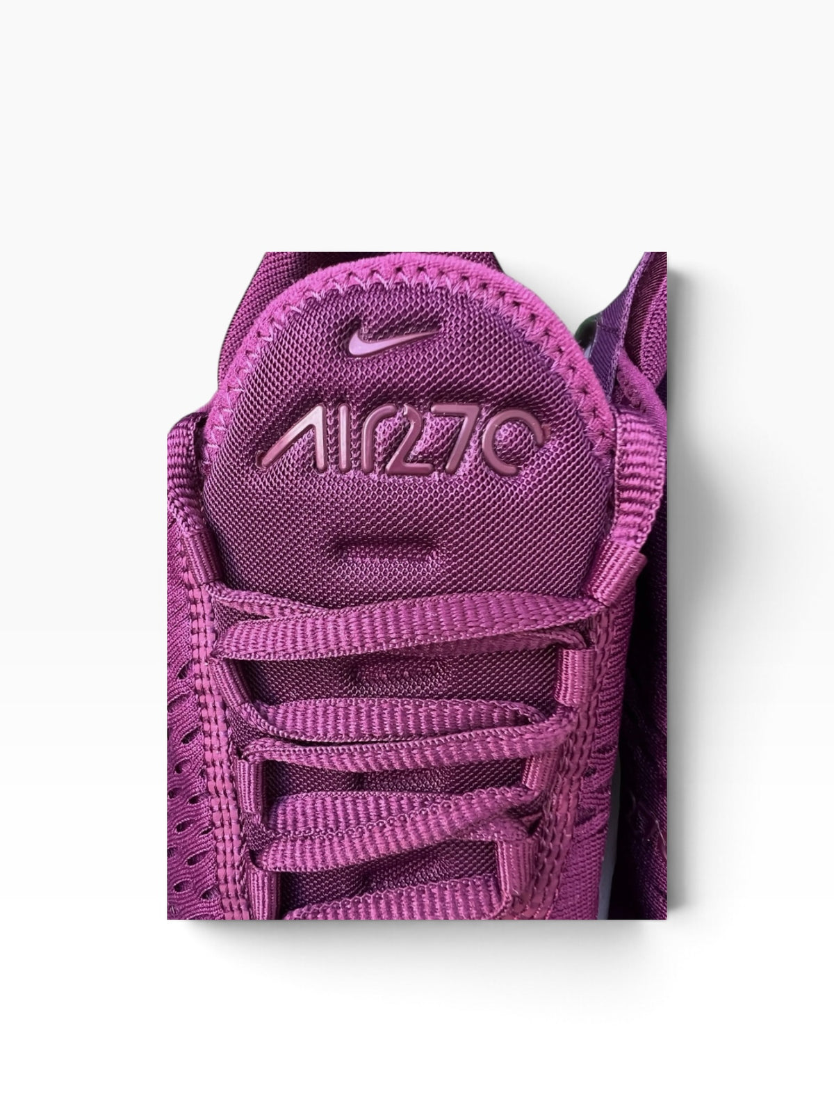 Nike Air Max 270 Women's Athletic Shoe Bordeaux Women's Size 6.5 Or Youth Size 5.0