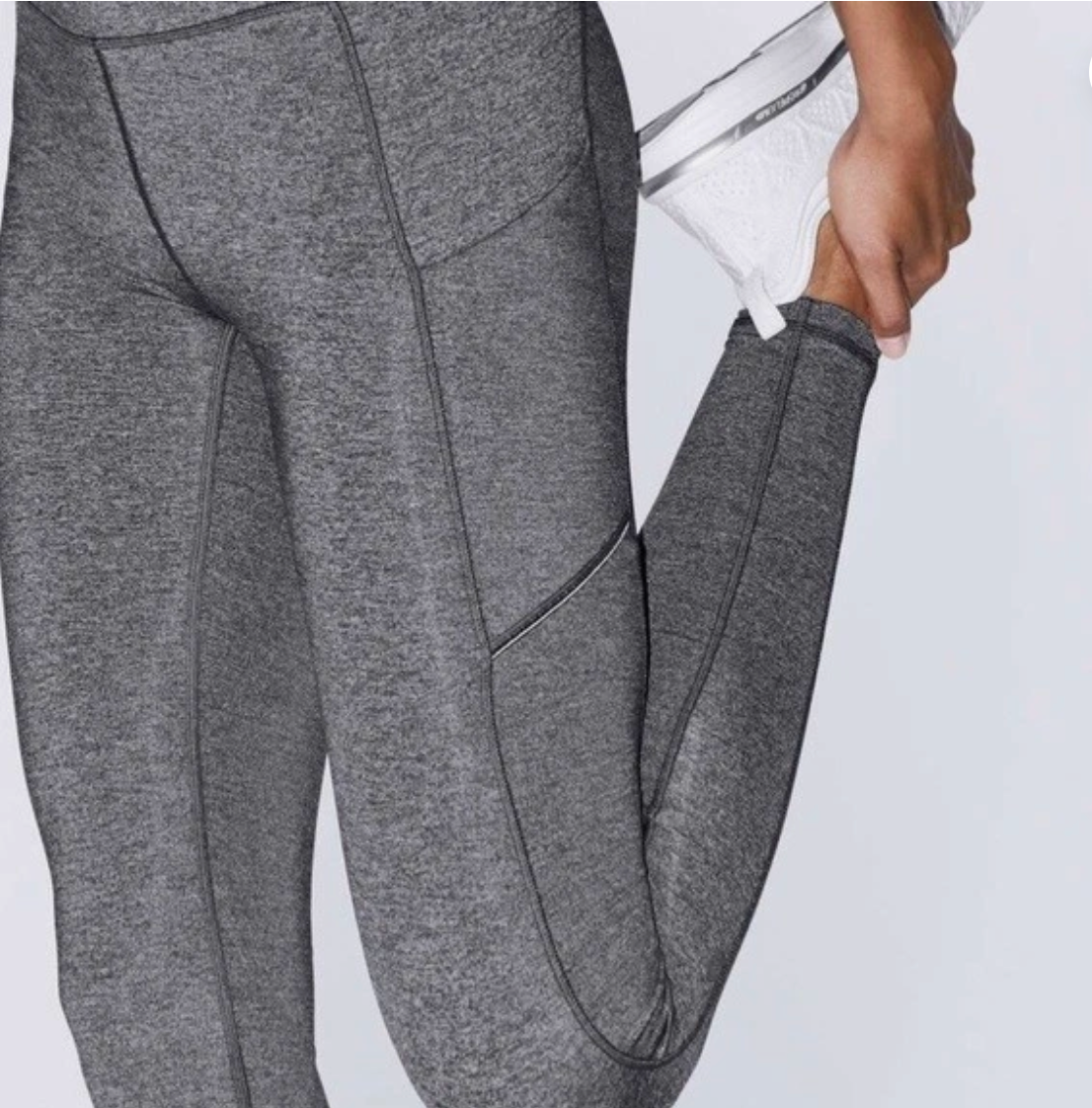 Lululemon Speed Up Tight 28" Heathered Black Sz 4