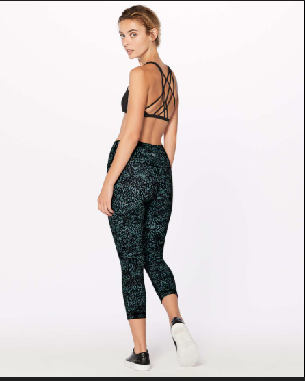 Lululemon Wunder Under Crop (Hi-Rise) 21” Inseam Black/Shocking Blue Spray Jacquard Sz 6
