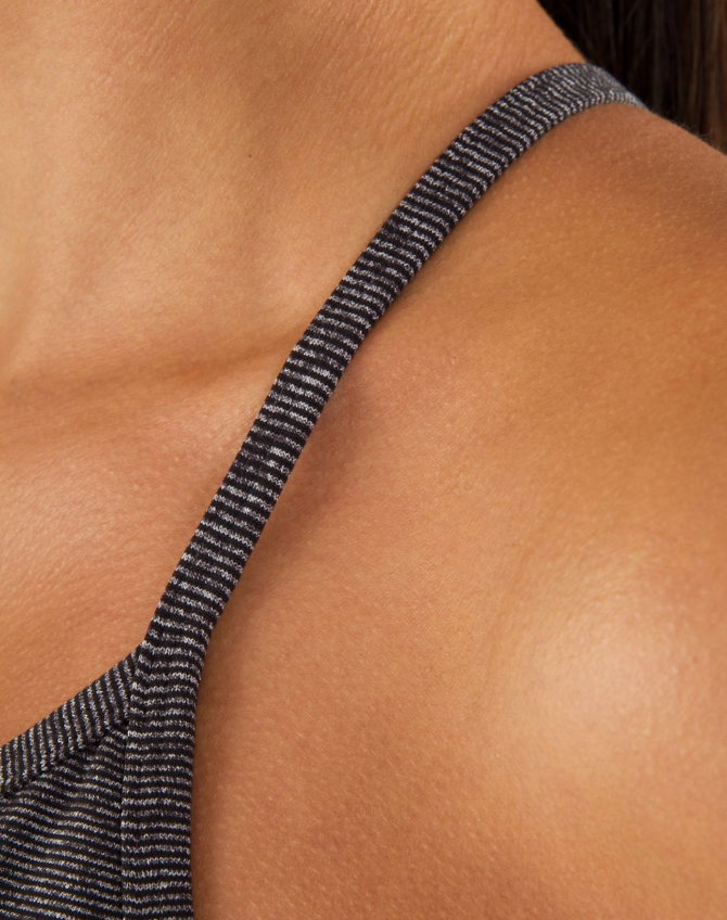 Lululemon Flow Y Bra IV Sports Bra Black Wee Stripe Sz 2
