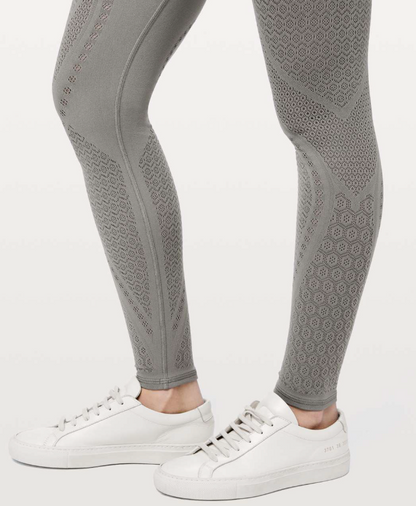 Lululemon Reveal Tight Mindful Motion Carbon Dust 28" Inseam Sz 4