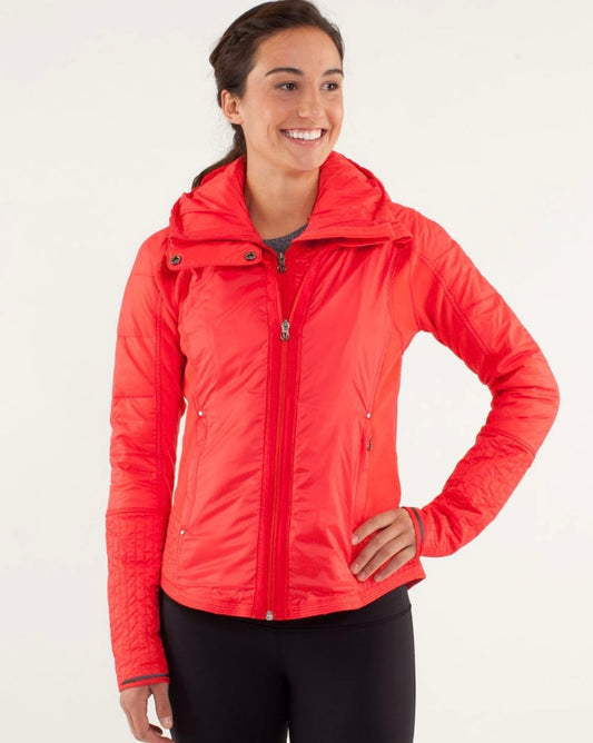 Lululemon Run:  Bundle Up Love Red Sz 8 Rt Forearm Small Hole/Missing Hood
