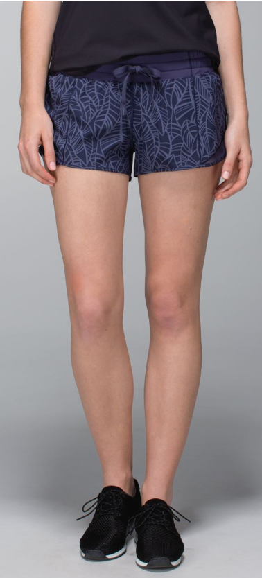 Lululemon Hotty Hot Short 2.5" Inseam Pretty Palm Cadet Greyvy/Cadet Blue Sz 6