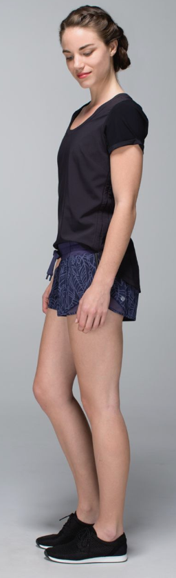 Lululemon Hotty Hot Short 2.5" Inseam Pretty Palm Cadet Greyvy/Cadet Blue Sz 6