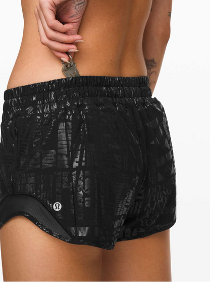 Lululemon Hotty Hot Short II 2.5" Inseam Manifesto 20YR Manifesto Foil Black Black Sz 6 Brand New