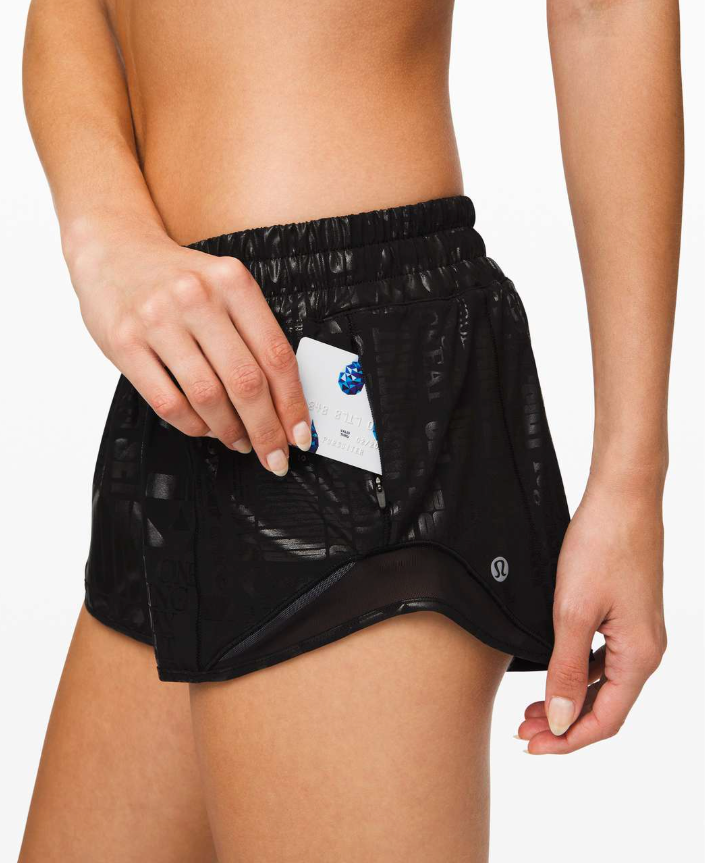 Lululemon Hotty Hot Short II 2.5" Inseam Manifesto 20YR Manifesto Foil Black Black Sz 6 Brand New
