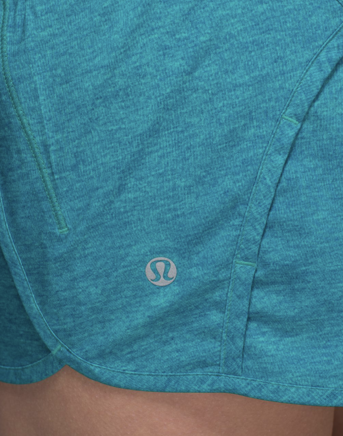 Lululemon Run Times Short 4-way Stretch 4" Inseam Heathered Sea Mist Blue Tropics Sz 8 Brand New