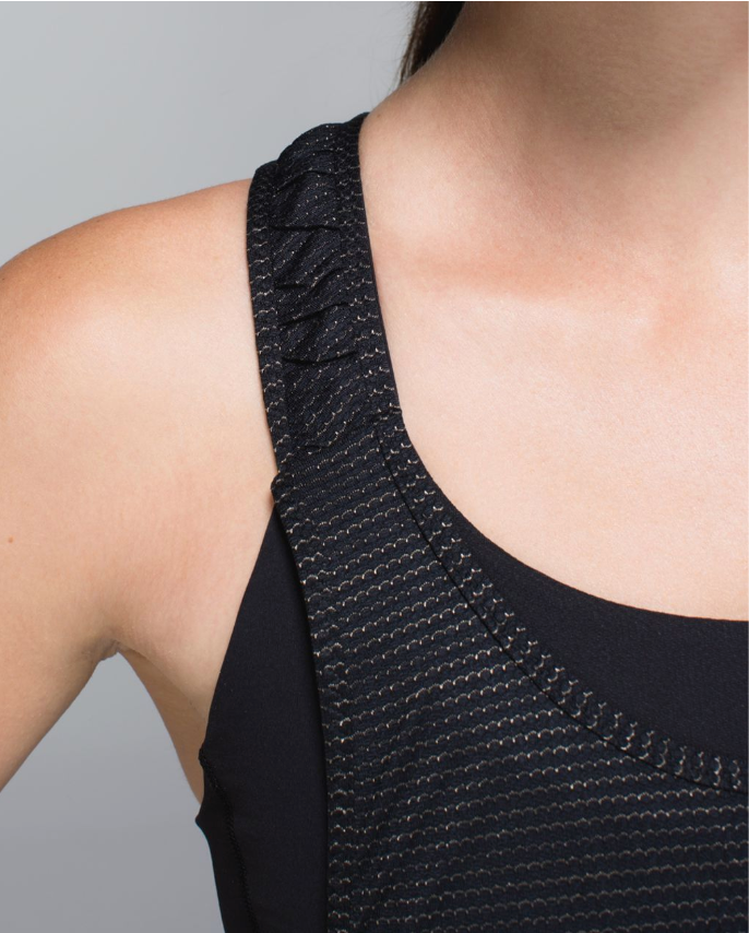 Lululemon Essential Tank Black Gold Stitching Sz 8