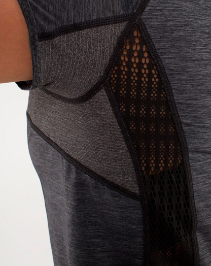 Lululemon Sun Sprinter Short Sleeve Heathered Black Sz 8