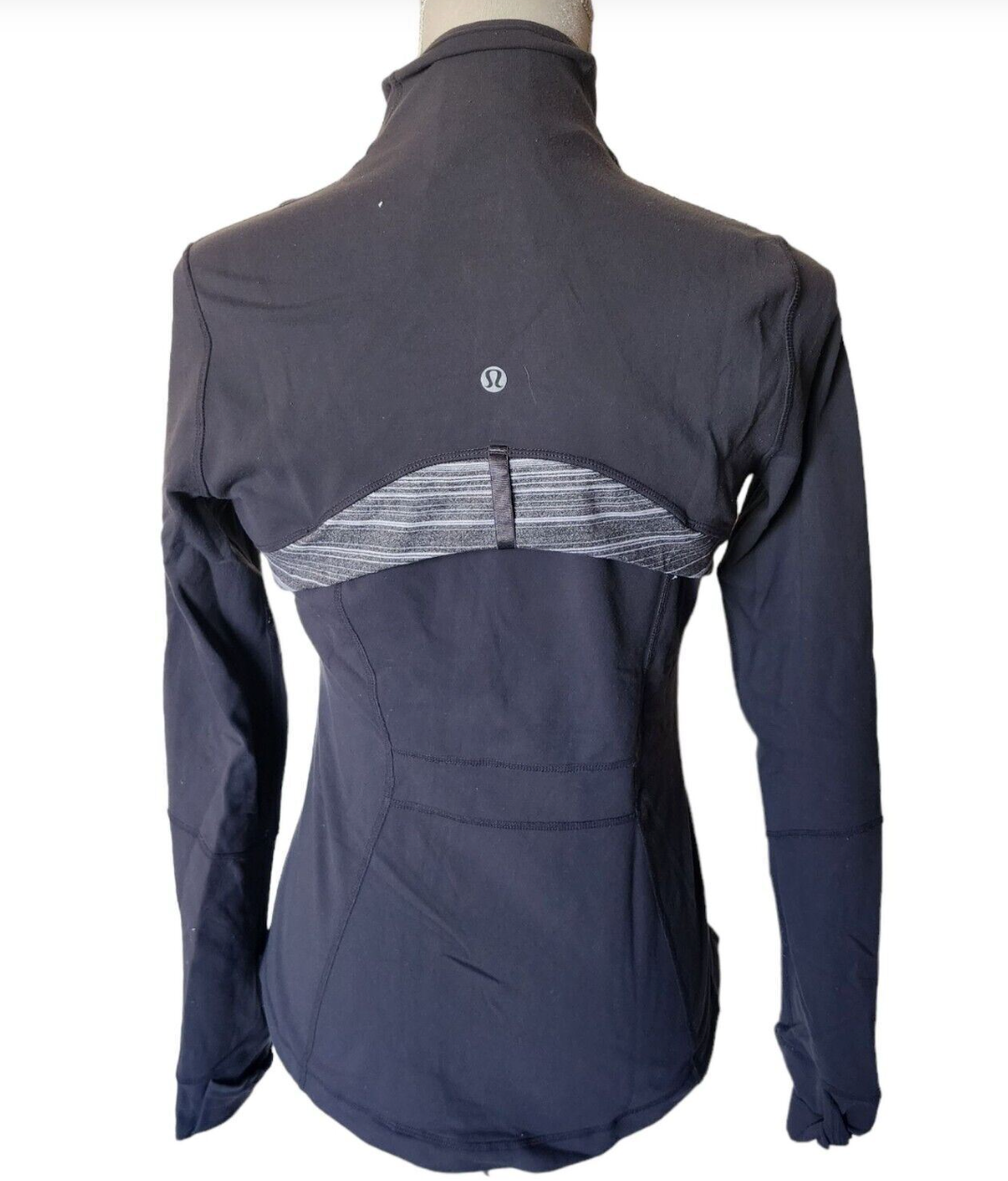 Lululemon Define Jacket W/Original Logo Hair Tie Zipper Pull Coal Grey/Heathered Coal Wee Stripe Sz 8