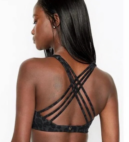 Victoria’s Secret Padded Smooth Strappy back sport bra Animal Print Sz Large