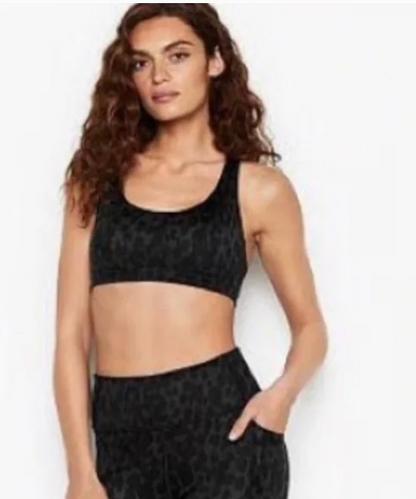 Victoria’s Secret Padded Smooth Strappy back sport bra Animal Print Sz Large