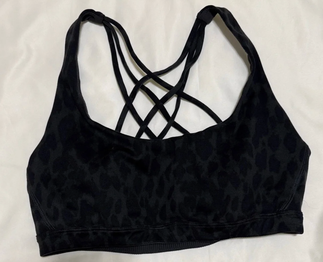 Victoria’s Secret Padded Smooth Strappy back sport bra Animal Print Sz Large