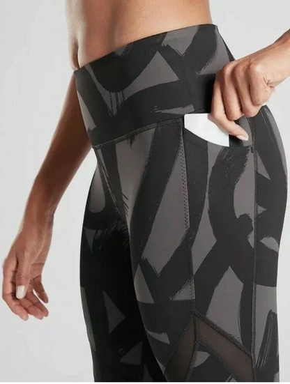 ZZ Athleta Tenacity Brush Strokes 7/8 25" Inseam Black Gray Sz S Brand New