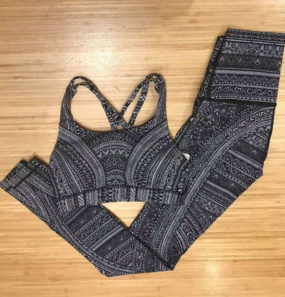 Lululemon Energy Entwined Sports Bra Ice Grey Black Sz 10 Brand New