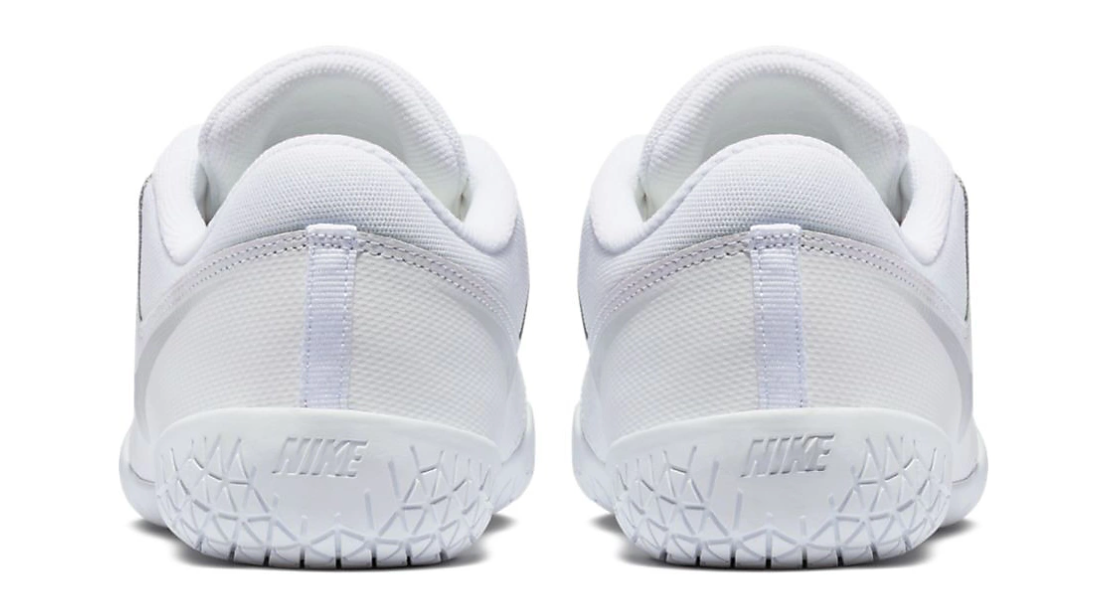 Nike Women's Sideline IV Cheerleading Shoes White Sz 6 Brand New