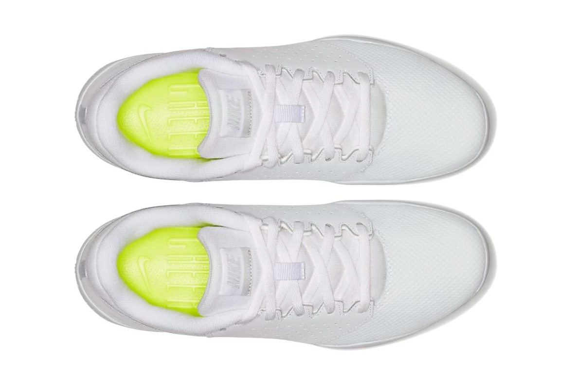 Nike Women's Sideline IV Cheerleading Shoes White Sz 6 Brand New