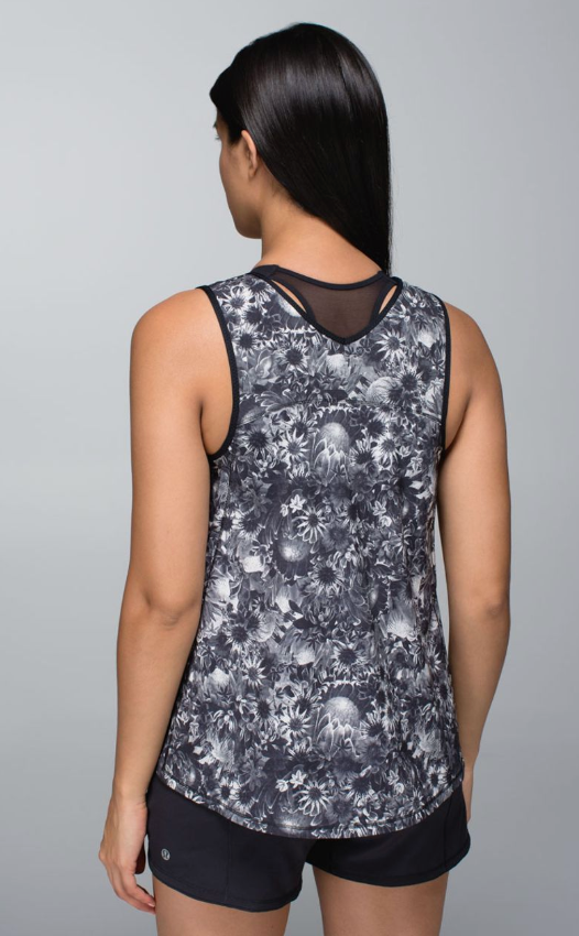 Lululemon Run: Split Singlet Flowabunga Black Angel Wing/Black Sz 10