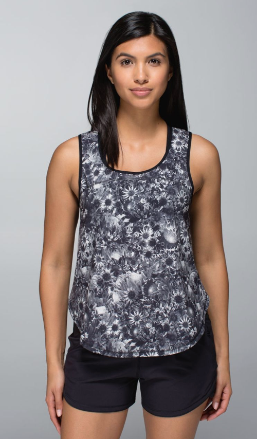 Lululemon Run: Split Singlet Flowabunga Black Angel Wing/Black Sz 10