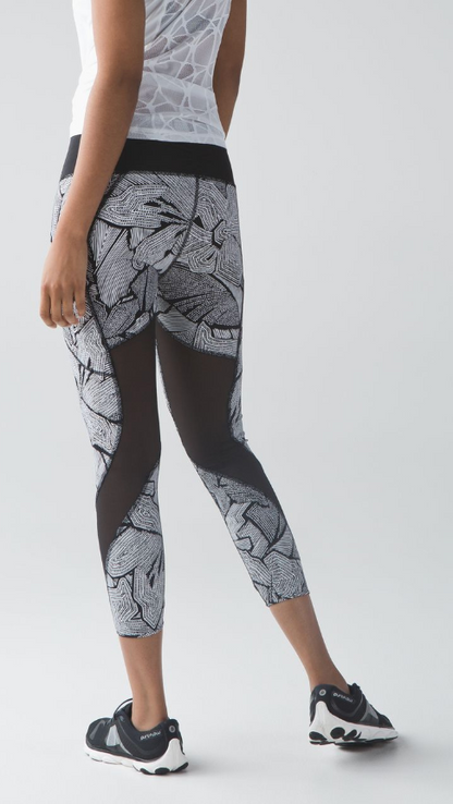 Lululemon Goal Crusher Tight 7/8 25" Inseam Dottie Tribe White Black/Black Sz 4