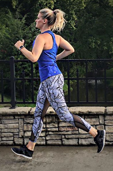 Lululemon Goal Crusher Tight 7/8 25" Inseam Dottie Tribe White Black/Black Sz 4