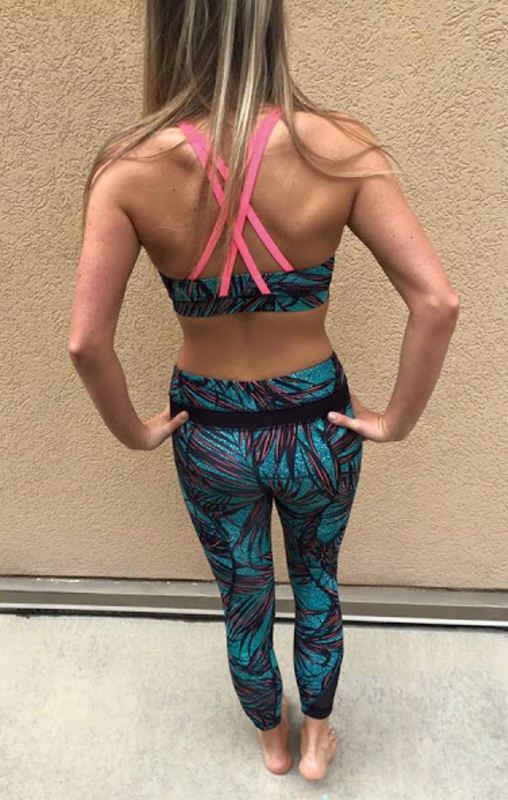 Lululemon Energy Bra Mini Palm Lace Tofino Teal Multi/Flash Light Size 6