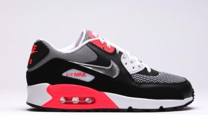 Nike Air Max 90 LE Black Metallic Silver Laser Crimson Women's Size 6.5/Youth 5.0
