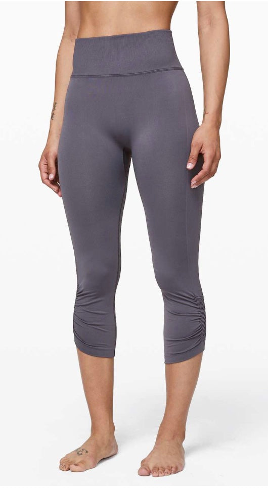 Lululemon Ebb To Street HR Crop Tight 21” Moonwalk Sz 12 New Without Tag